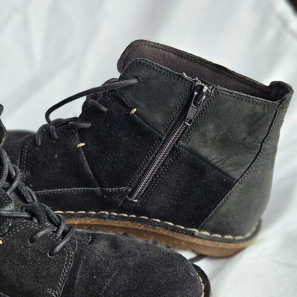 Clarks Collection | Tamitha Key Black Ankle Chukka Boots Size 7 - Picture 8 of 11